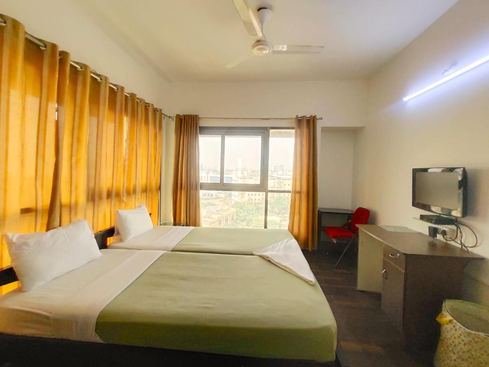 Private Rooms In Blue Ridge Hinjawadi Exterior foto